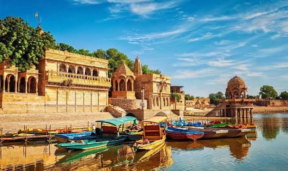 Gadisar Lake in Jaisalmer, Rajasthan